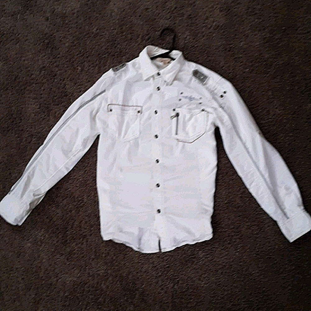 This is a casual button up shirt